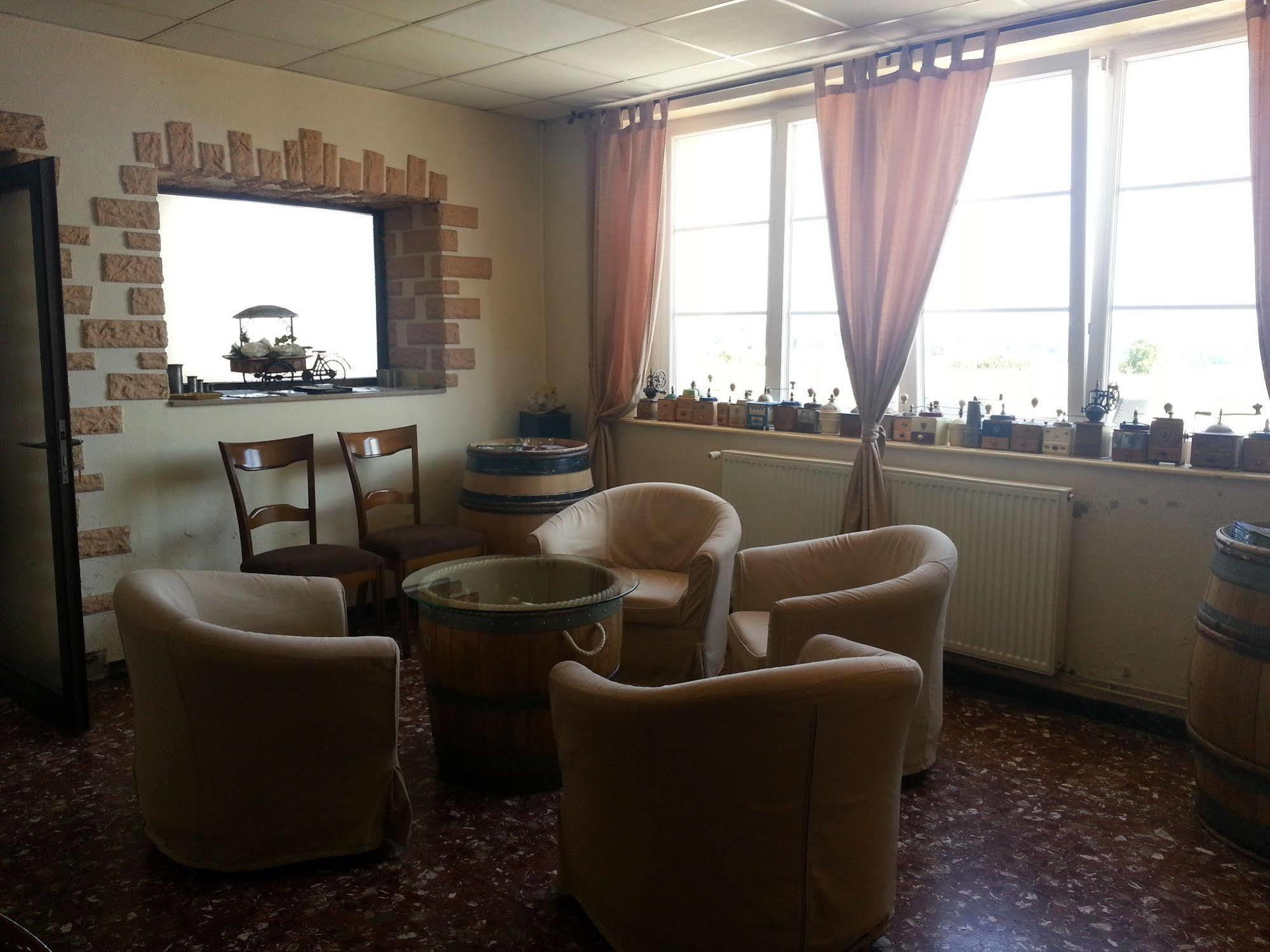 Logis L'Auberge Du Gros Silly-sur-Nied المظهر الخارجي الصورة