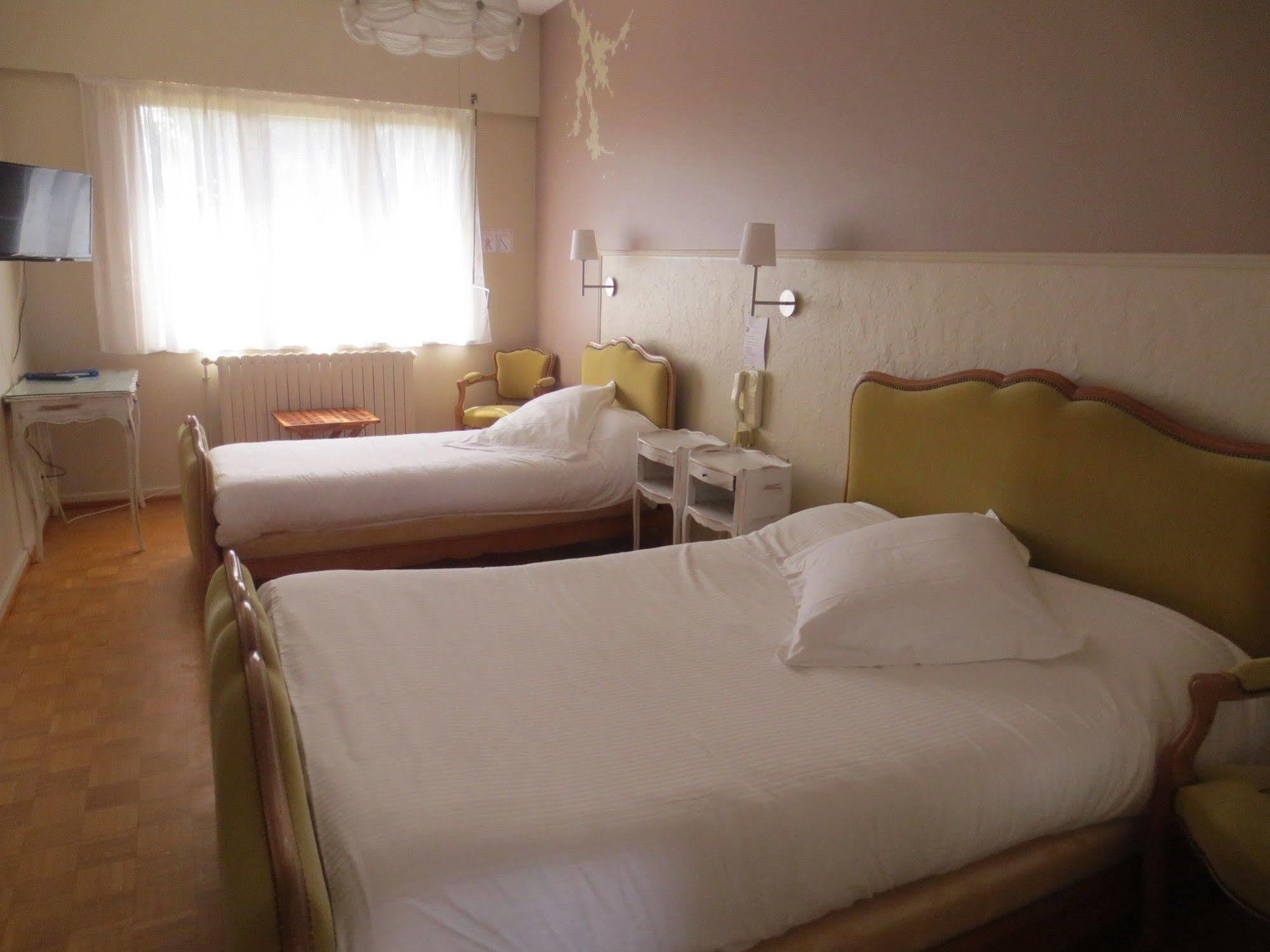 Logis L'Auberge Du Gros Silly-sur-Nied المظهر الخارجي الصورة