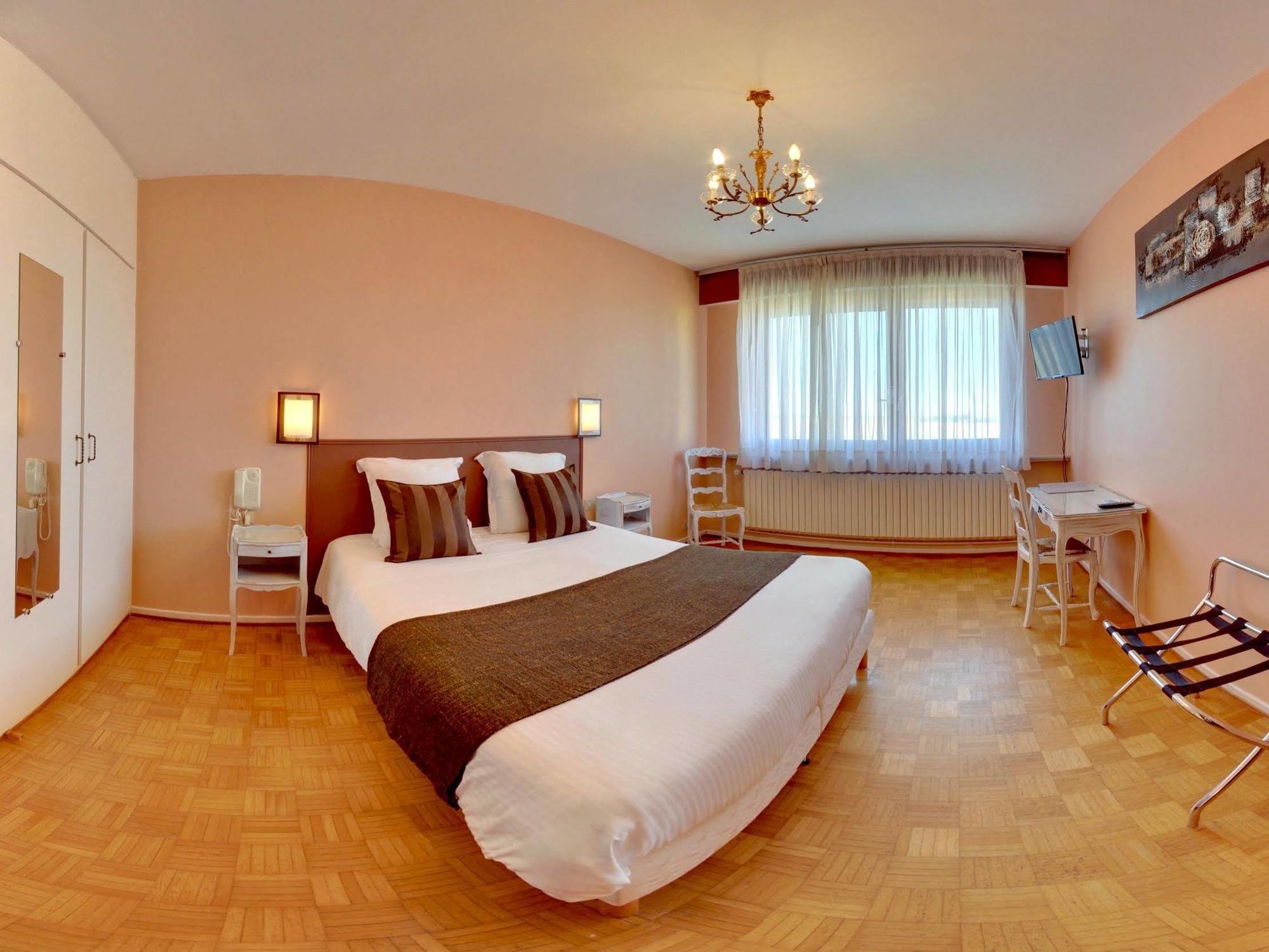 Logis L'Auberge Du Gros Silly-sur-Nied المظهر الخارجي الصورة