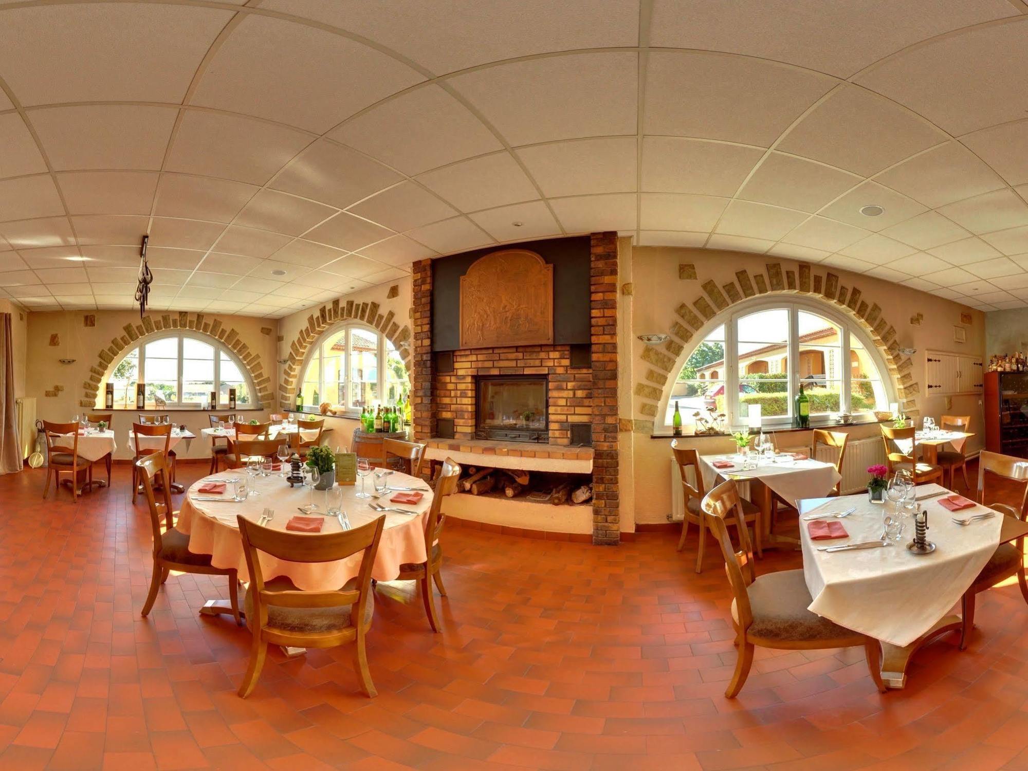 Logis L'Auberge Du Gros Silly-sur-Nied المظهر الخارجي الصورة