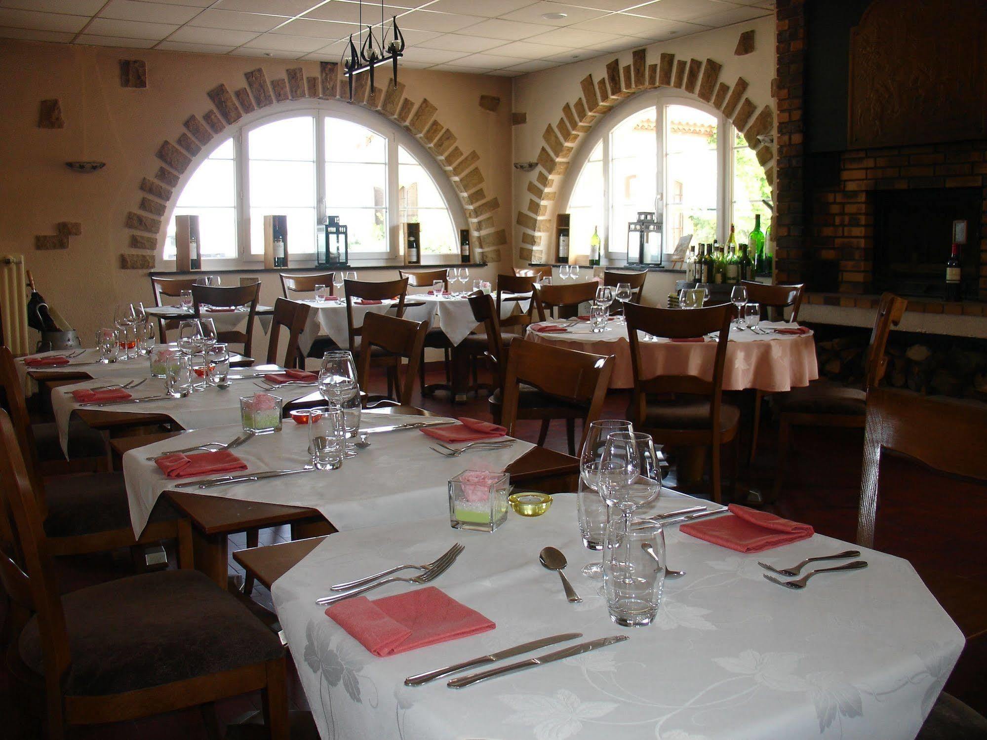 Logis L'Auberge Du Gros Silly-sur-Nied المظهر الخارجي الصورة